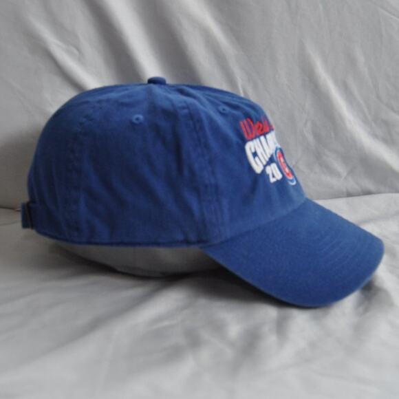 Chicago Cubs World Series 2016 w/ Adjustable Strap - Picture 3 of 9